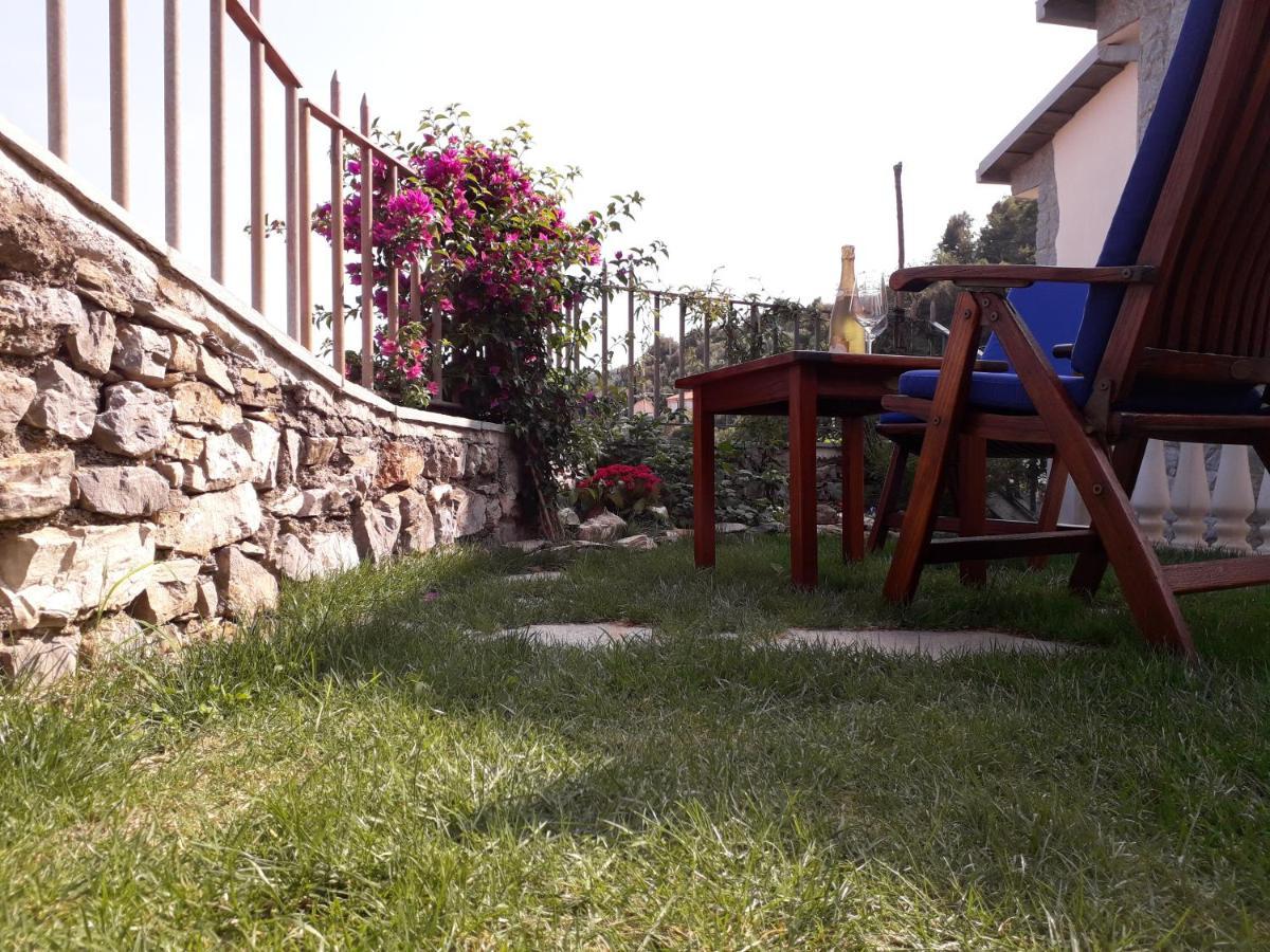 Il Porto Di Benny Bed & Breakfast Аласио Екстериор снимка